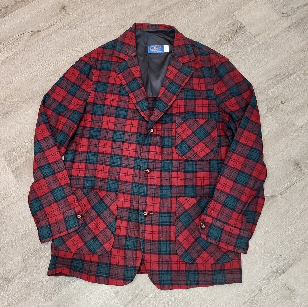Pendleton Coat M VTG Tartan Plaid Red Virgin Wool Leather Button USA Hunting